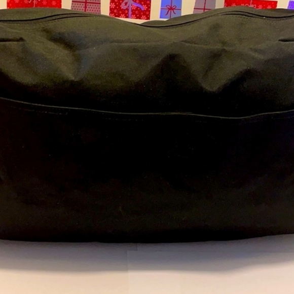 Adidas Gym Bag - Picture 4 of 7